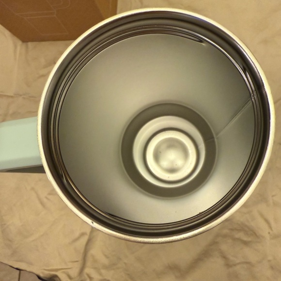 I have a spearmint pearlescent it was bought December of 2022 - Picture 3 of 6